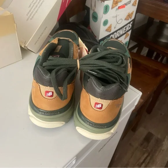 Brand new shoes still have the tag on them never been worn